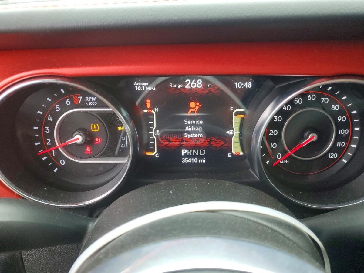 Jeep Wrangler - фото 9