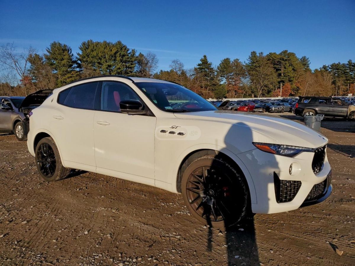 Maserati Levante 2022 — миниатюра 4