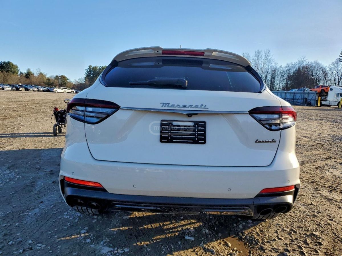 Maserati Levante 2022 — миниатюра 6