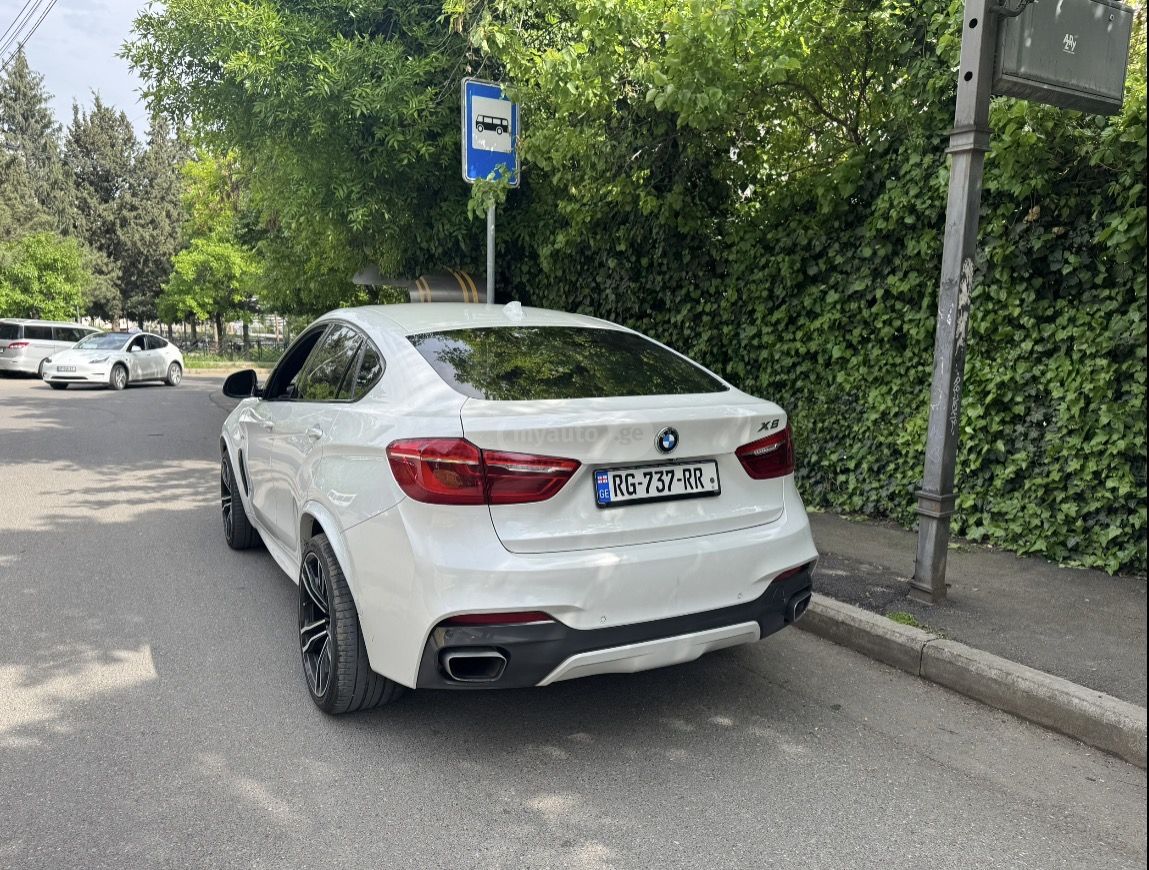 BMW X6 - фото 2