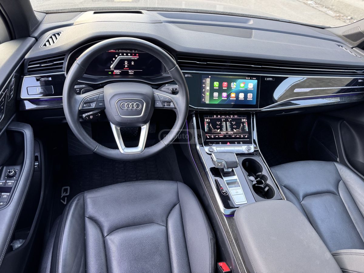 Audi Q7 - фото 10