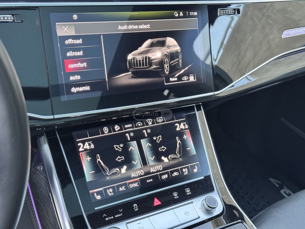 Audi Q7 - фото 14