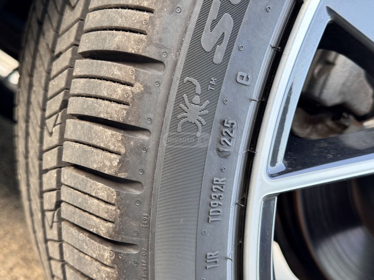 Audi Q7 - фото 15