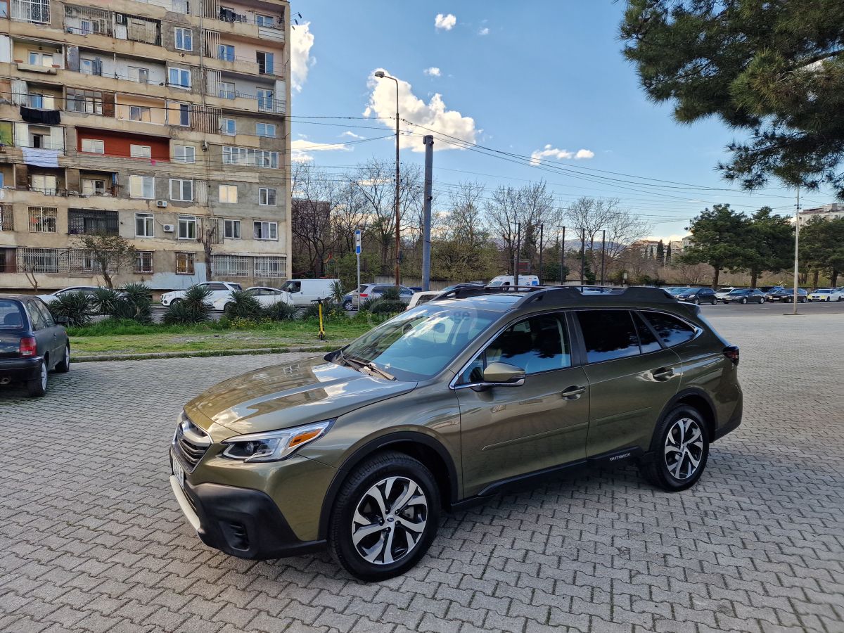 Subaru Outback - фото 1