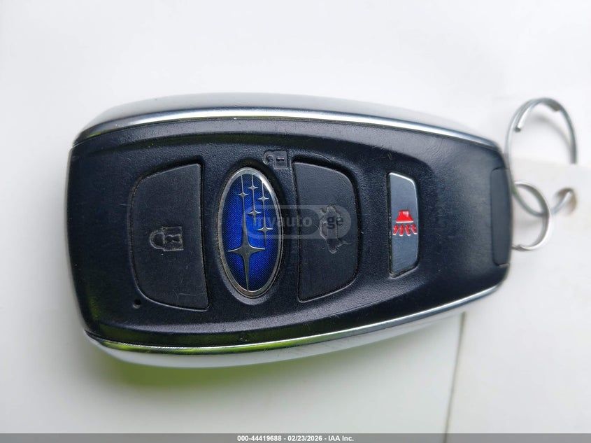 Subaru Limited 4dr All-Wheel Drive CV — миниатюра 9