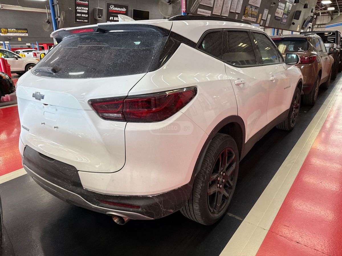 Chevrolet Blazer - фото 3