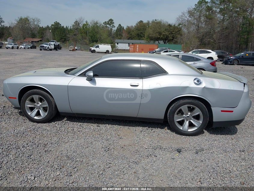 Dodge Challenger - фото 14