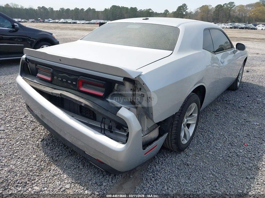 Dodge Challenger - фото 6