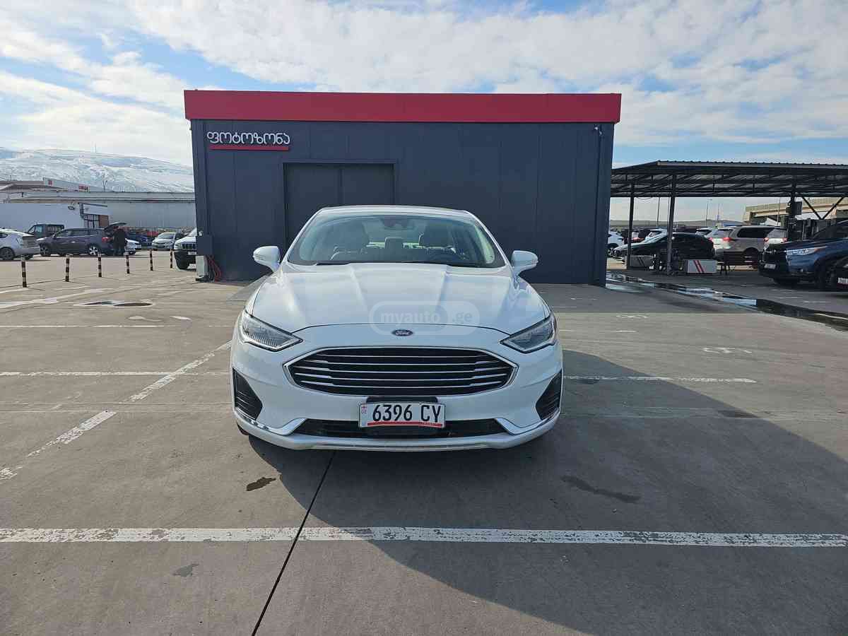 Ford Fusion - фото 2