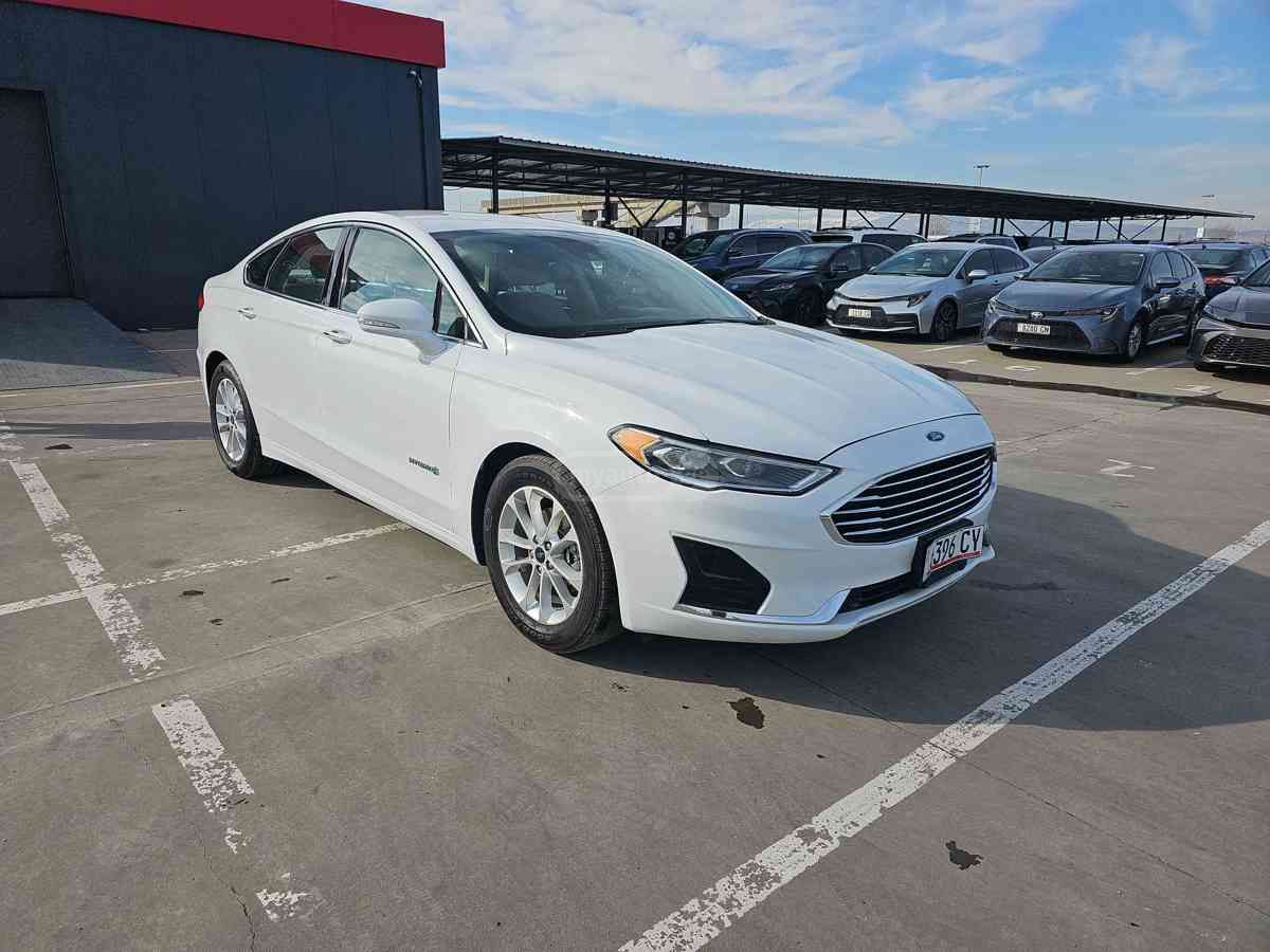 Ford Fusion - фото 3