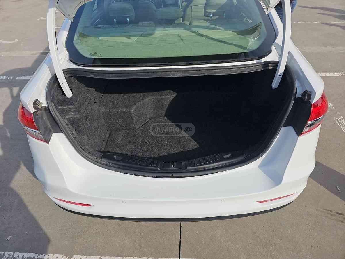 Ford Fusion - фото 7