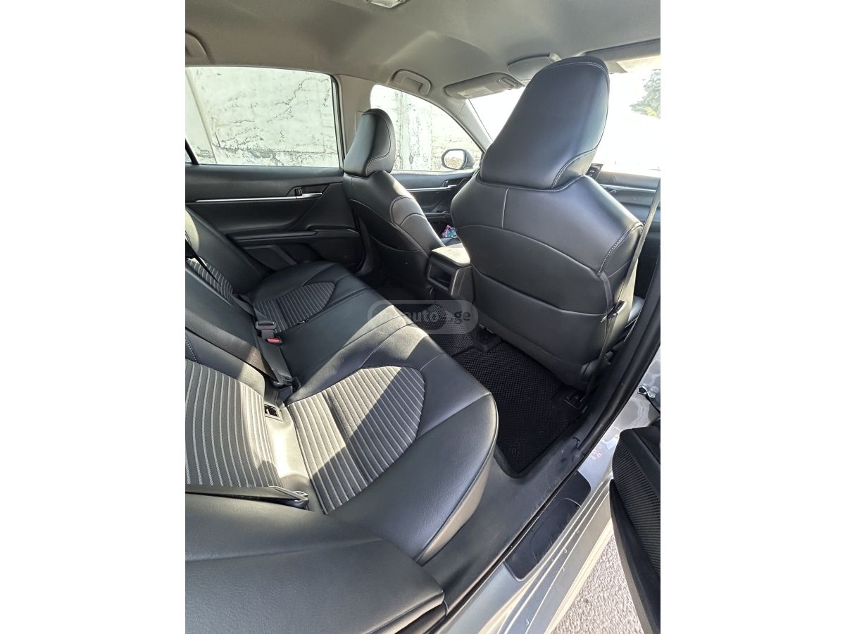 Toyota Camry - фото 10