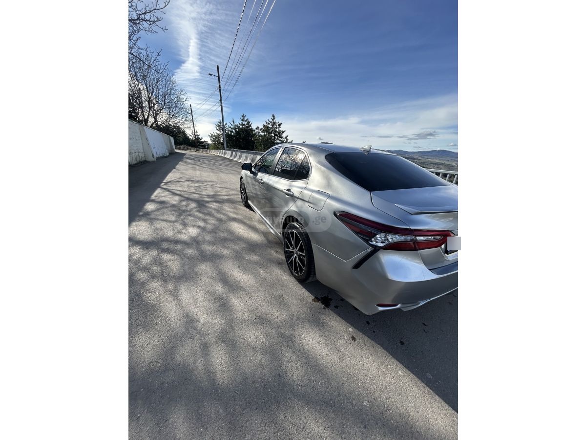 Toyota Camry - фото 12