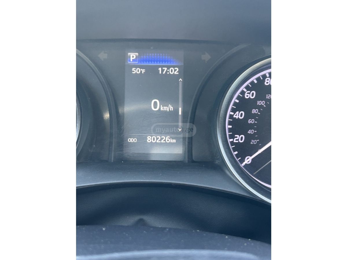 Toyota Camry - фото 7