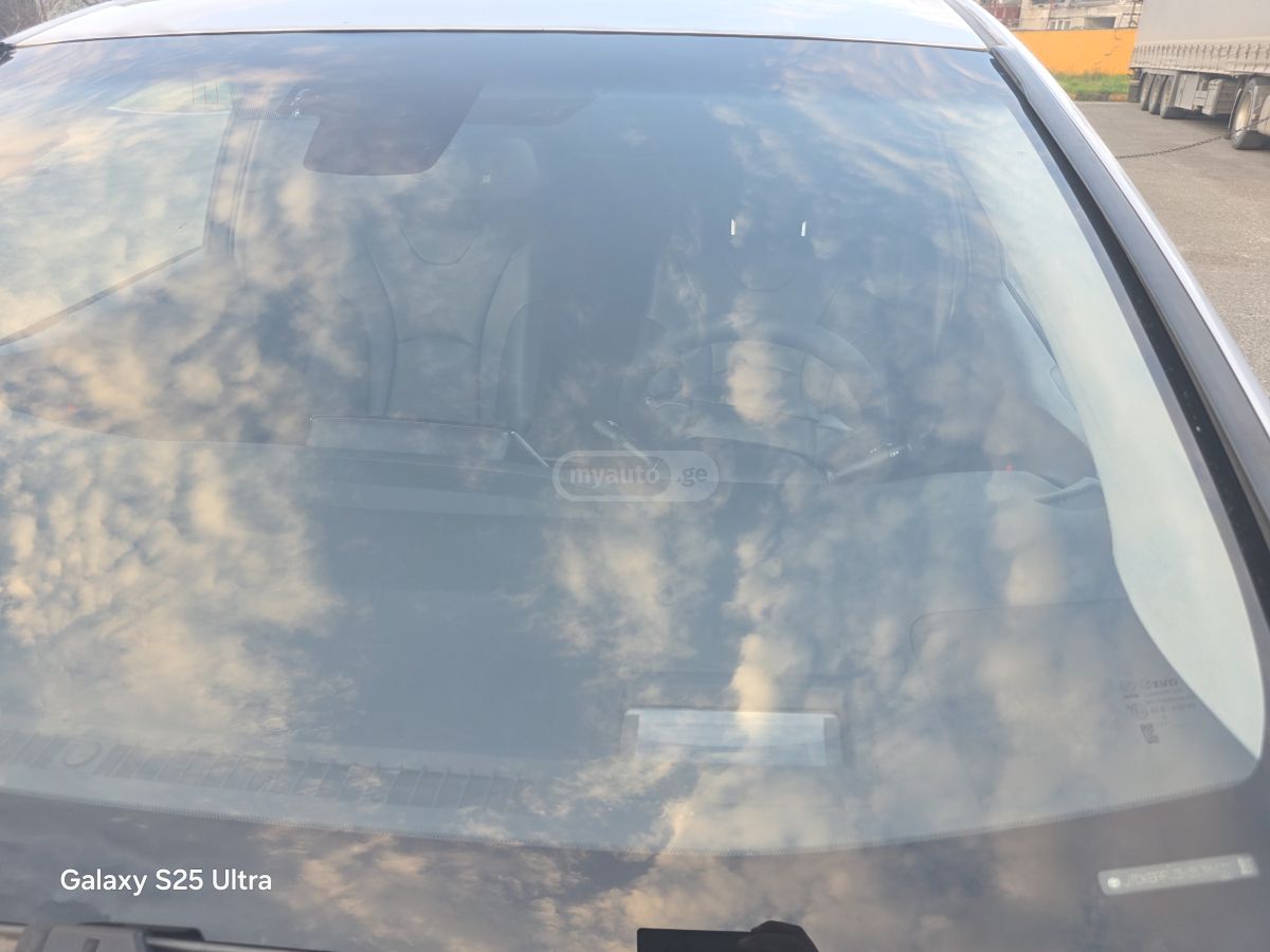 Toyota Prius - фото 14