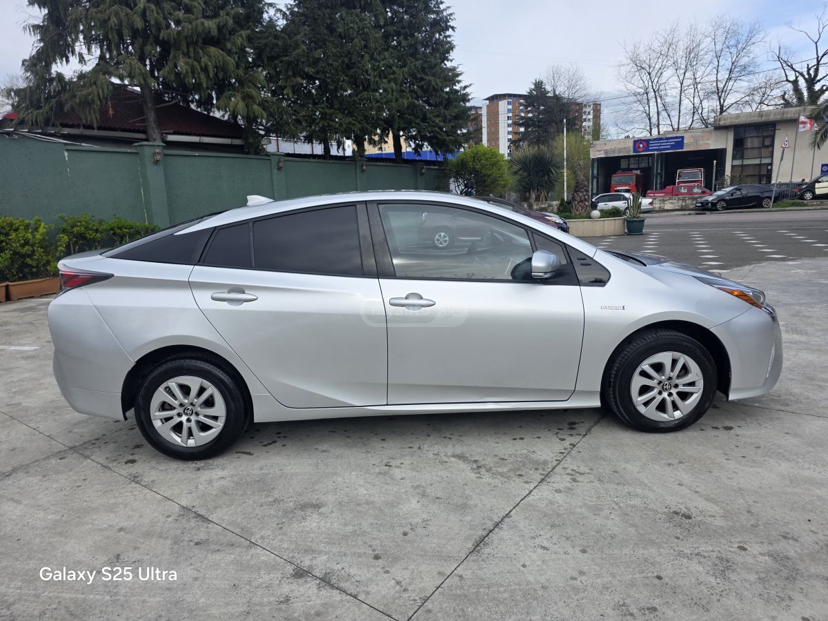 Toyota Prius - фото 7