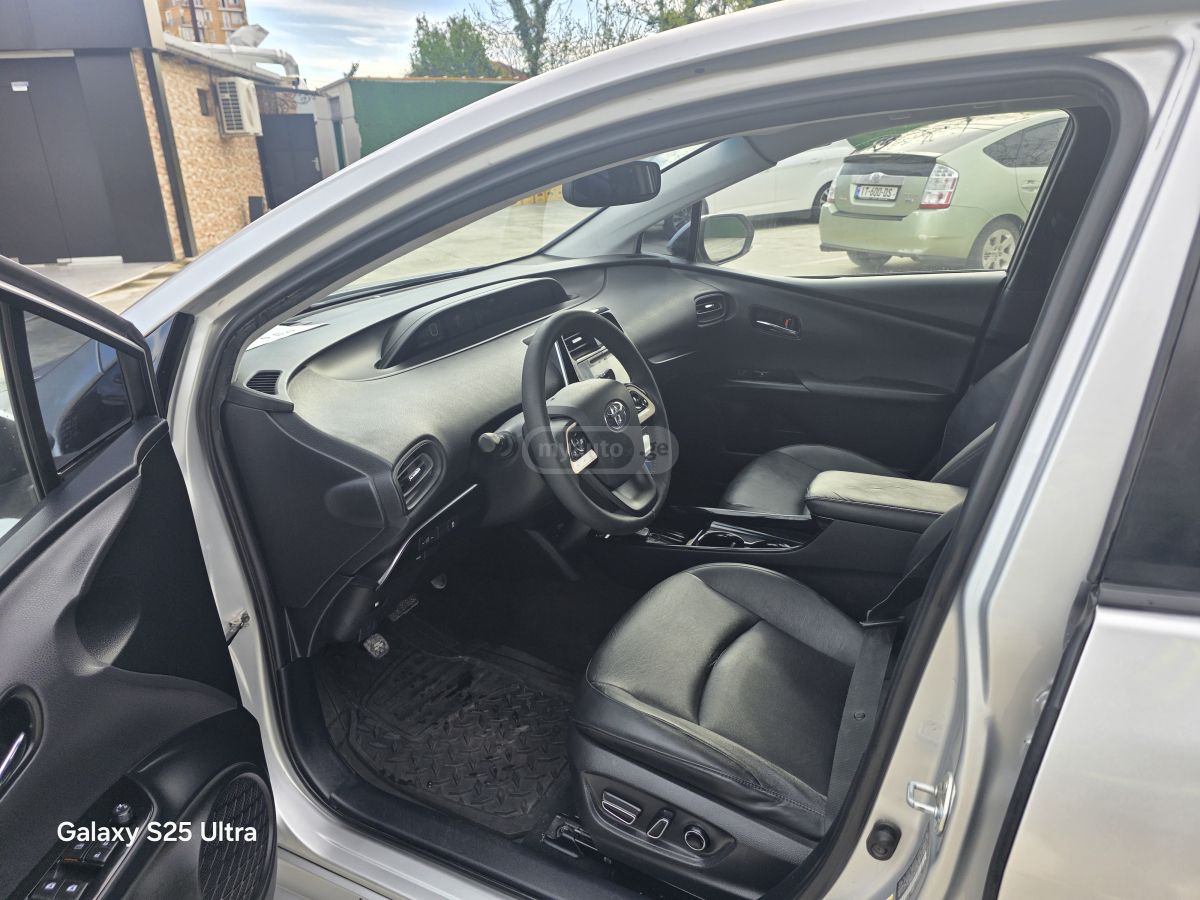 Toyota Prius - фото 9