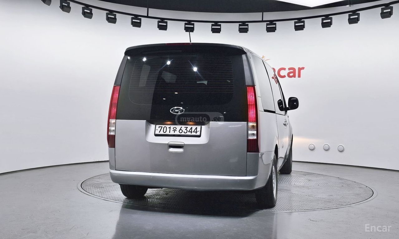 Hyundai Staria - фото 4