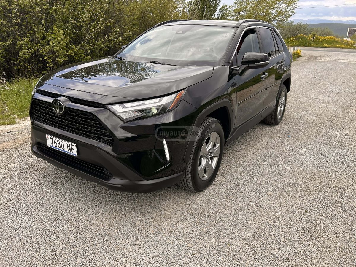 Toyota Rav 4 - фото 4