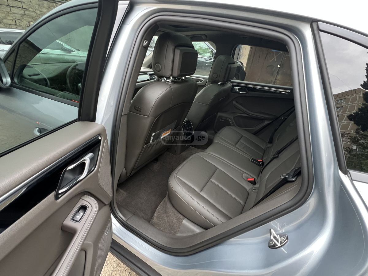 Porsche Macan - фото 10