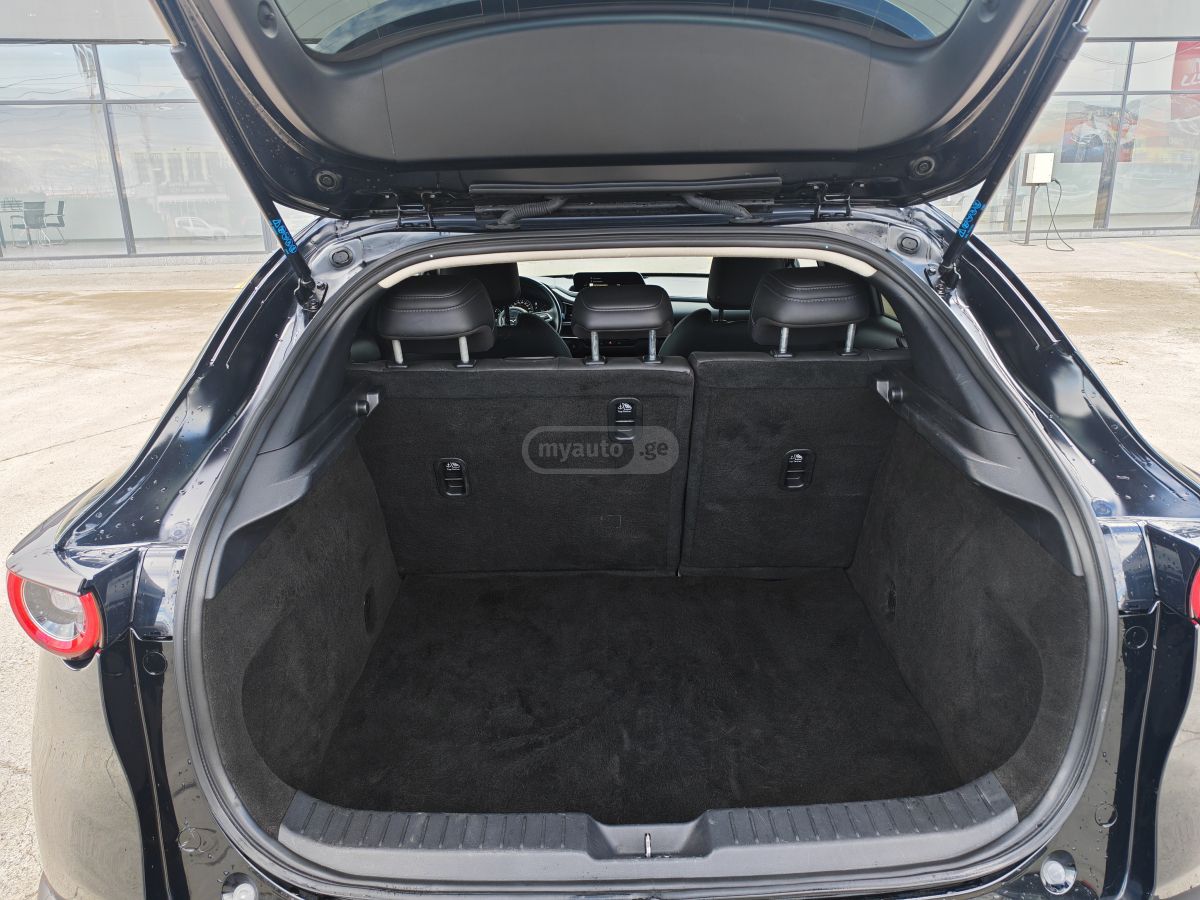 Mazda CX-30 - фото 8