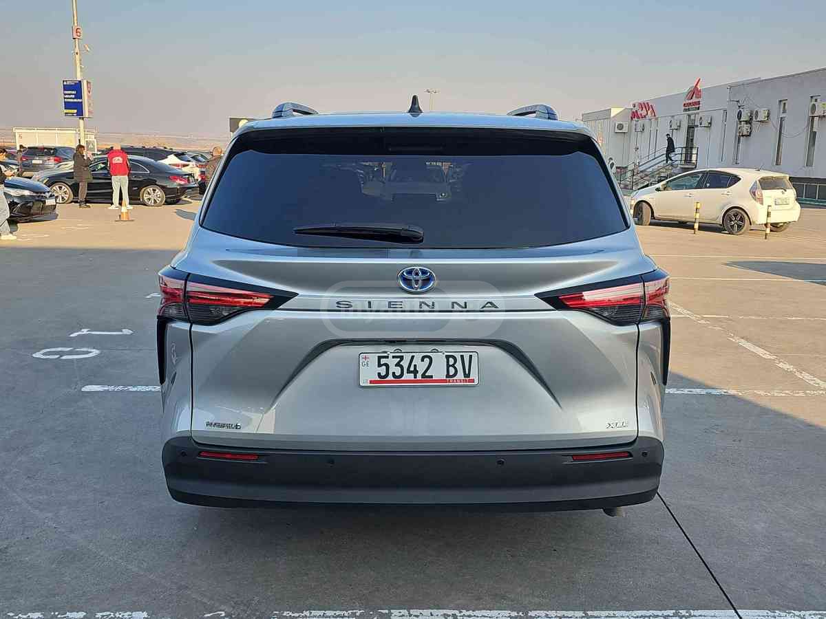 Toyota Toyota Sienna — миниатюра 5
