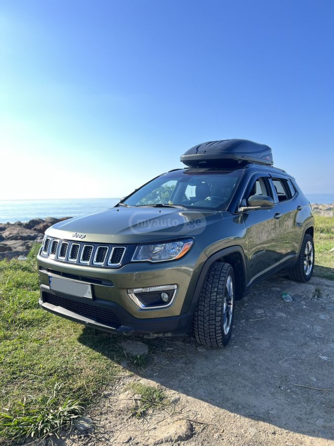 Jeep Compass - фото 1