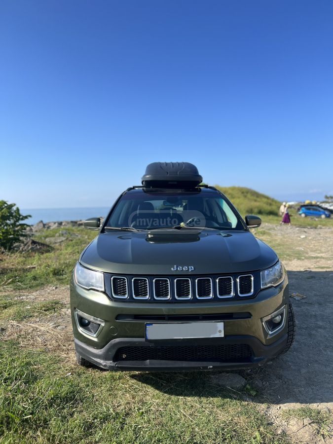 Jeep Compass - фото 2
