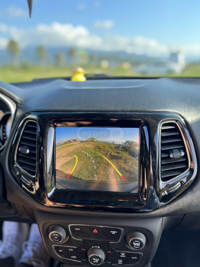 Jeep Compass - фото 5