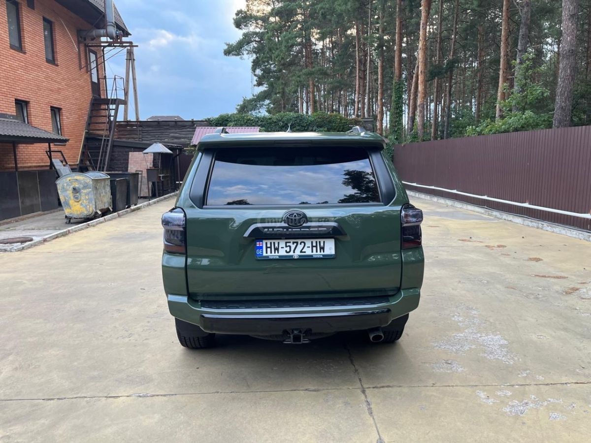 Toyota 4Runner - фото 2