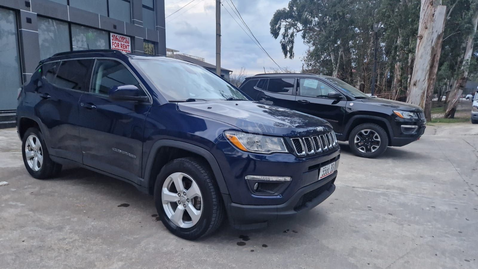 Jeep Compass - фото 1