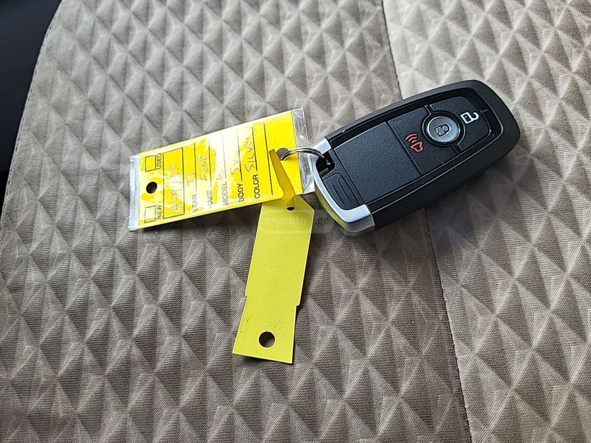 Ford Escape - фото 12