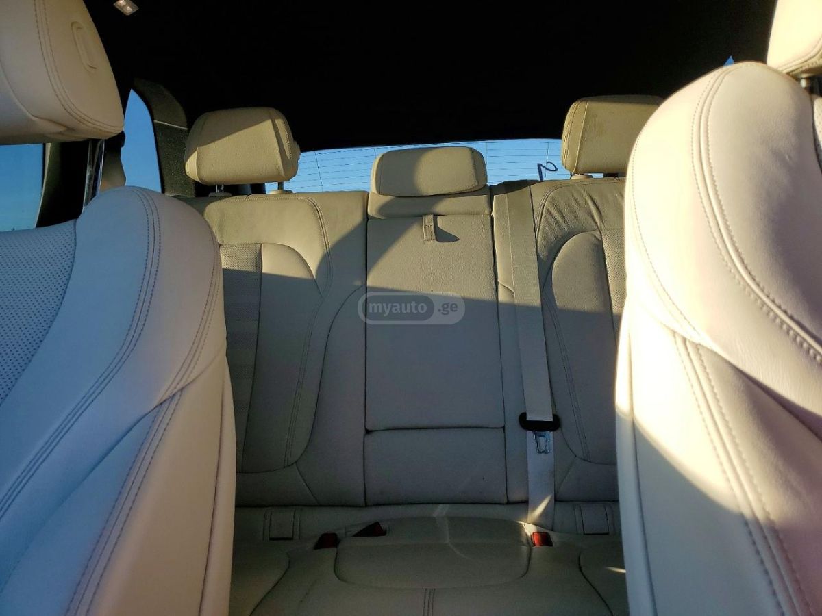 BMW X5 - фото 10