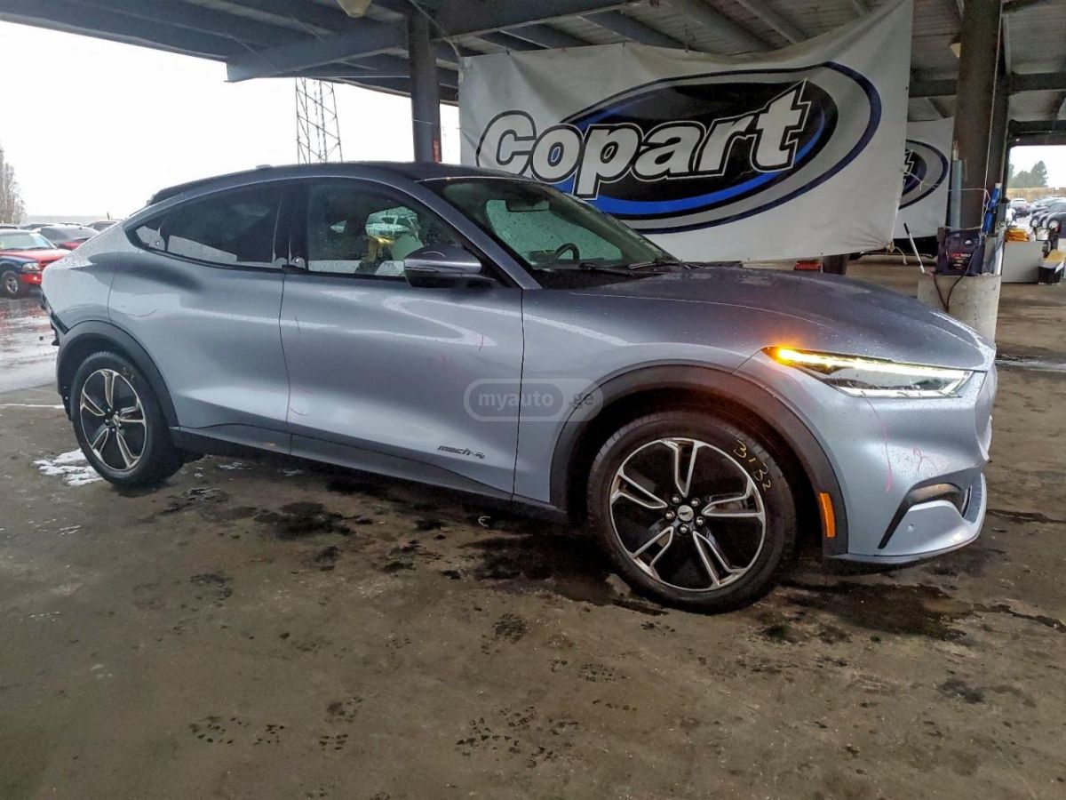 Ford Mustang 2023 — миниатюра 1