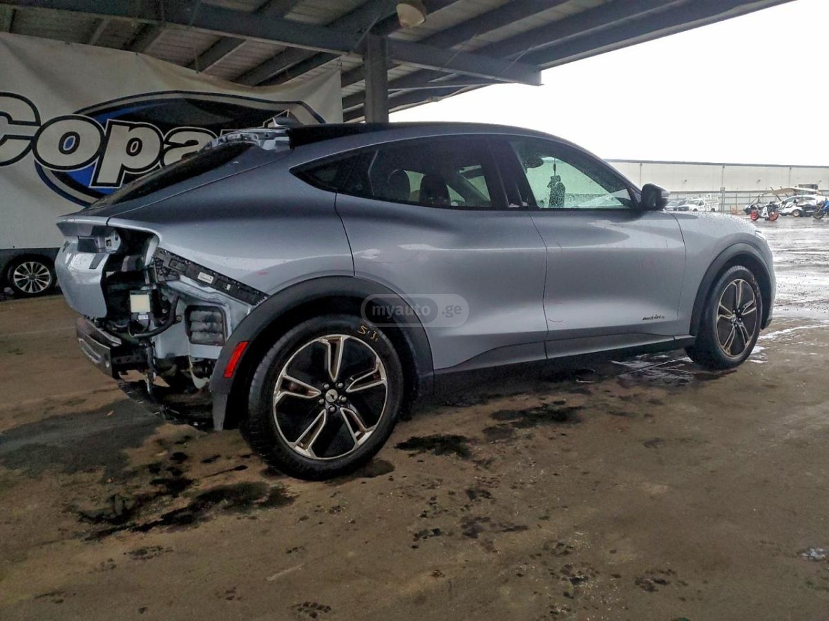 Ford Mustang 2023 — миниатюра 3