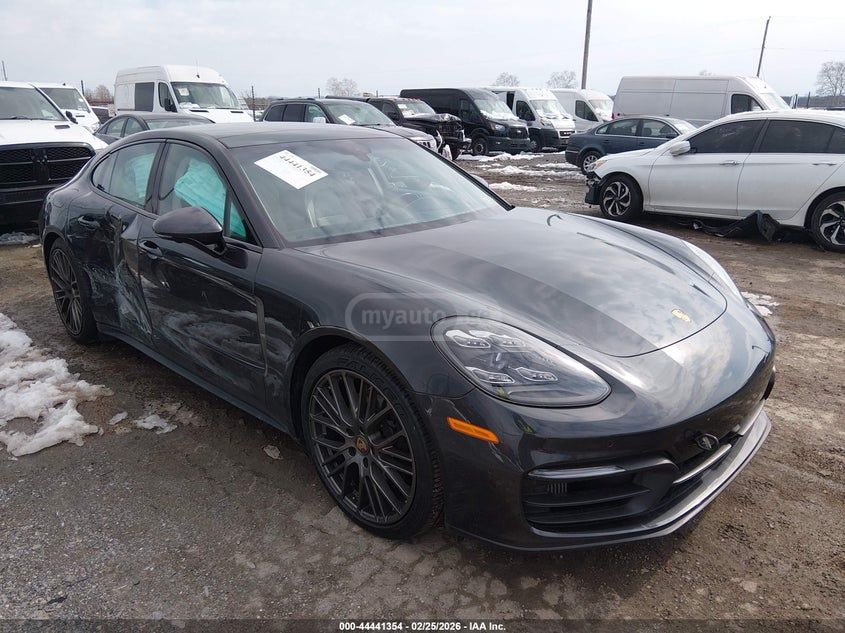 Porsche Panamera - фото 10