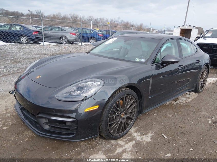 Porsche Panamera - фото 11