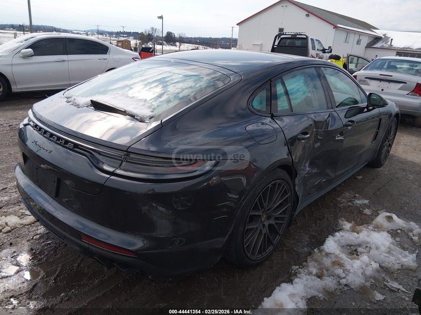 Porsche Panamera - фото 3