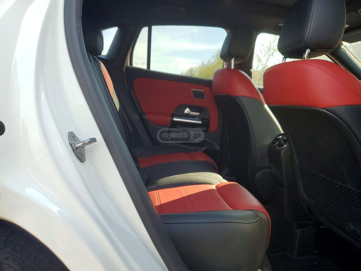 Mercedes-Benz GLA 250 - фото 10