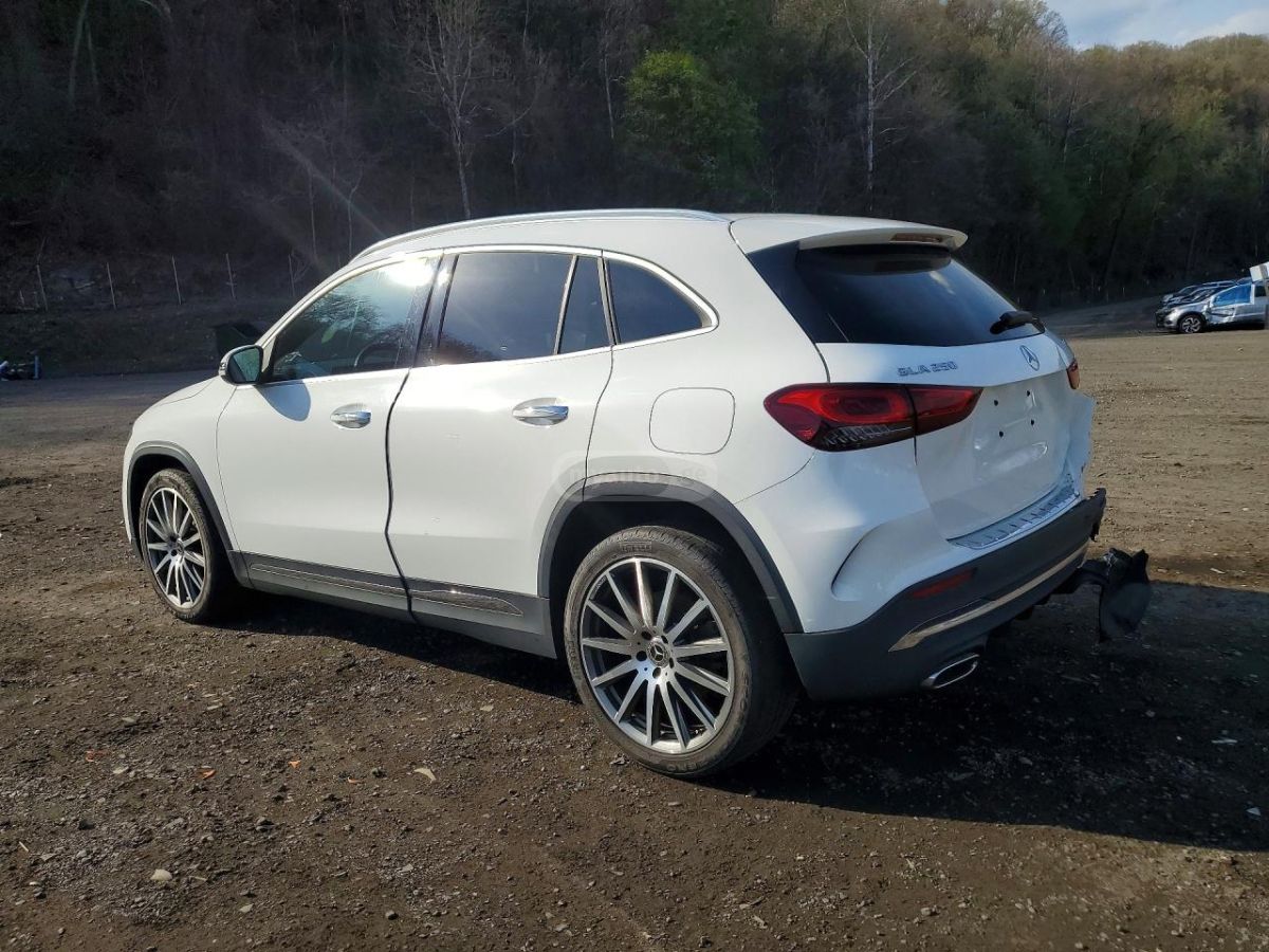 Mercedes-Benz GLA 250 - фото 2