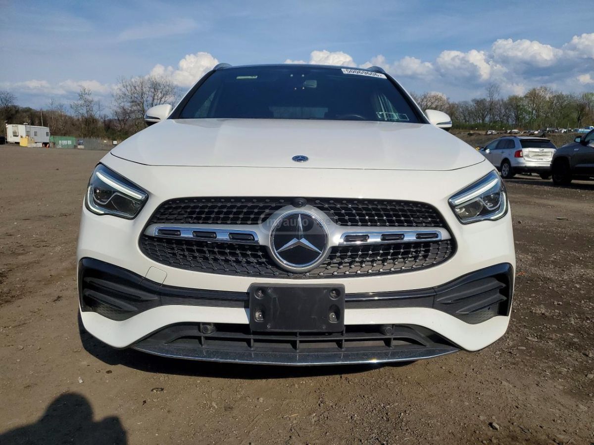 Mercedes-Benz GLA 250 - фото 5