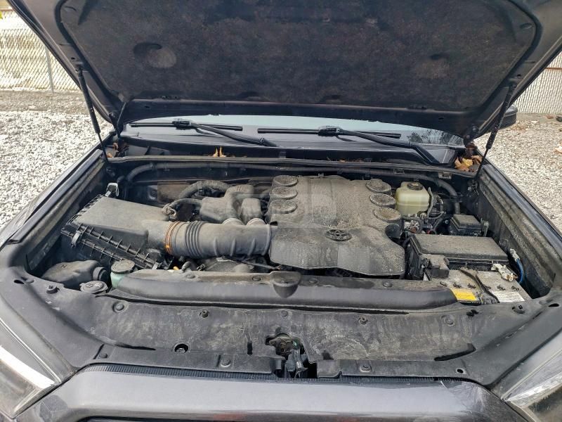 Toyota Limited 4dr 4x4 Automatic — миниатюра 12