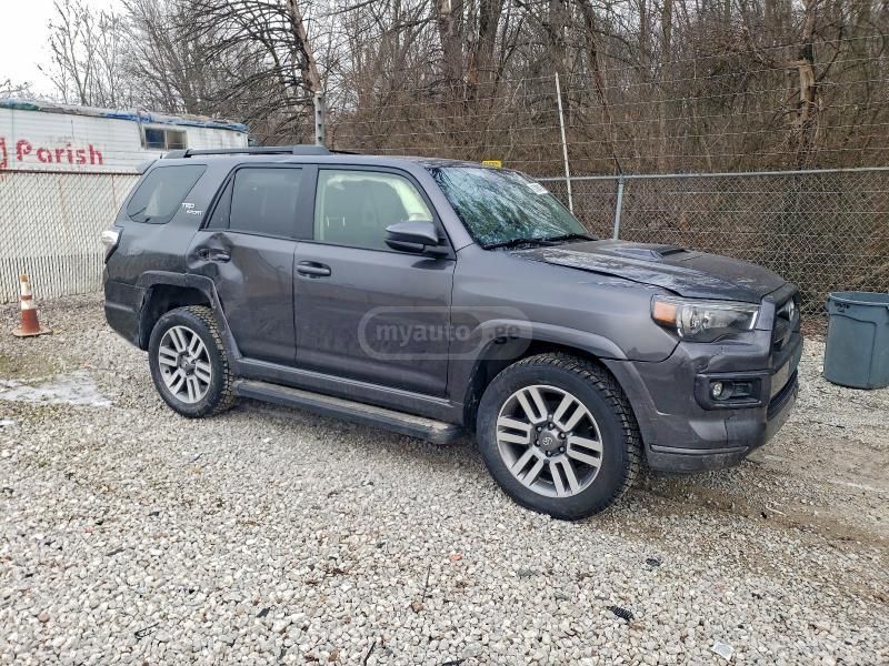 Toyota Limited 4dr 4x4 Automatic — миниатюра 4