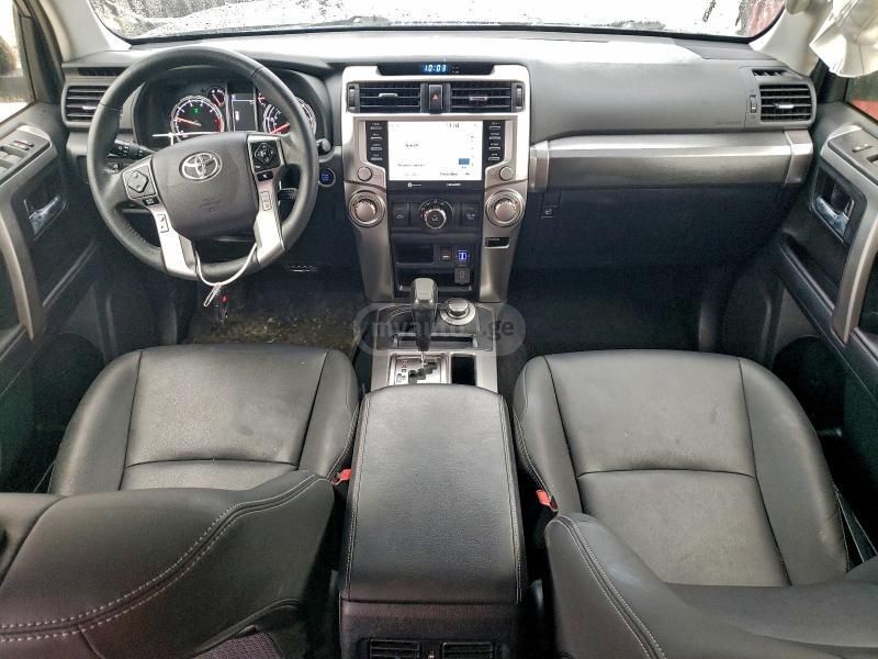 Toyota Limited 4dr 4x4 Automatic — миниатюра 8