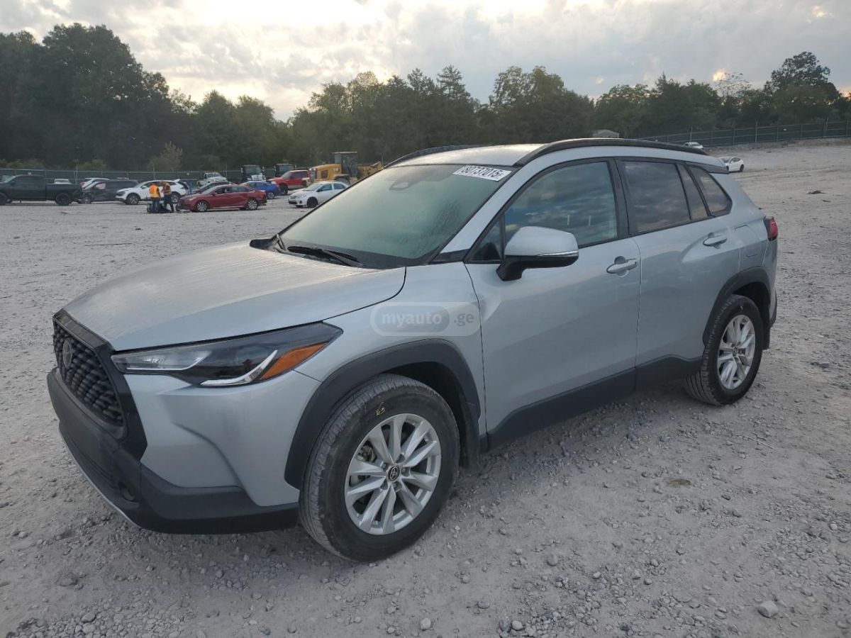 Toyota LE 4dr Sedan CVT — миниатюра 2