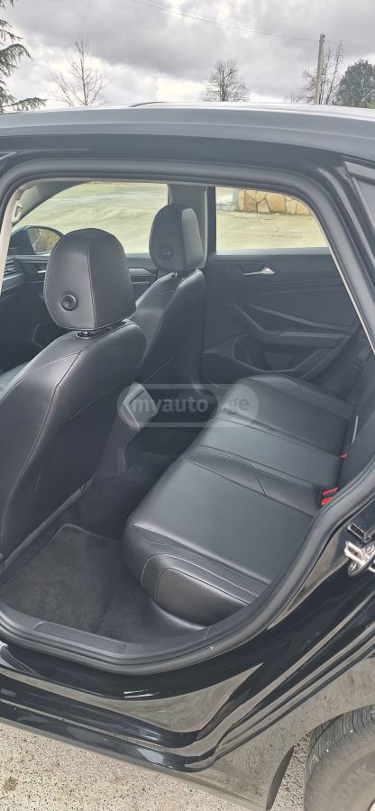 Volkswagen Jetta - фото 7