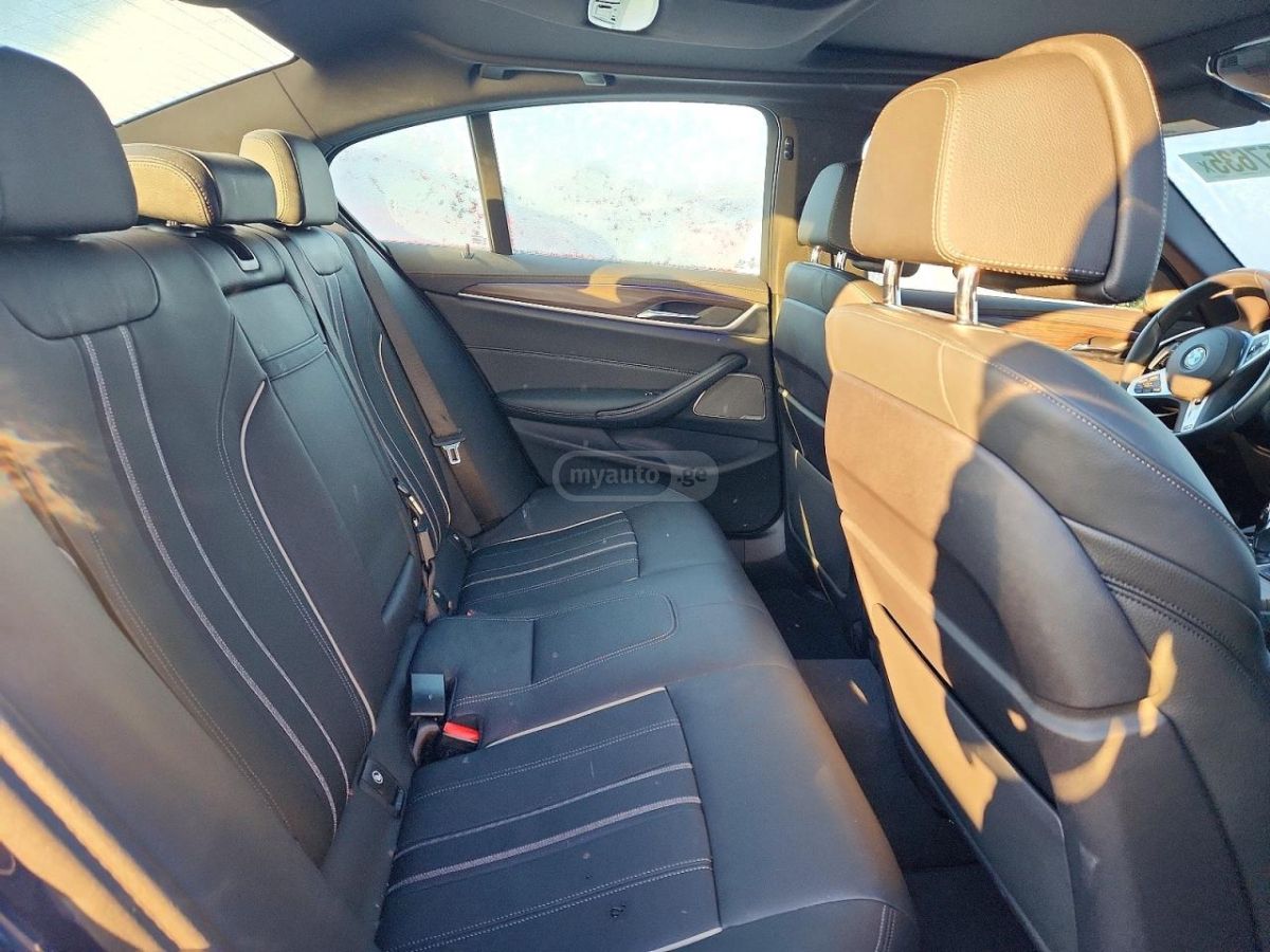 BMW M550 2023 — миниатюра 8