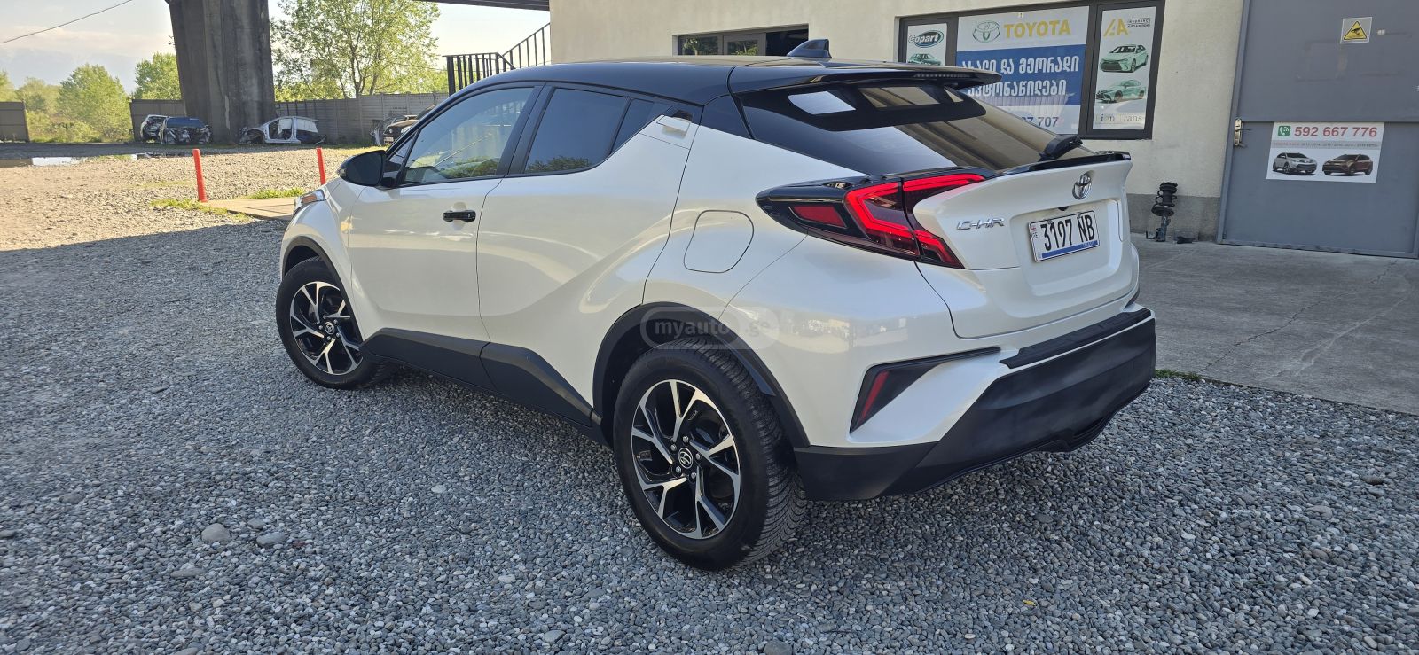 Toyota CHR - фото 6