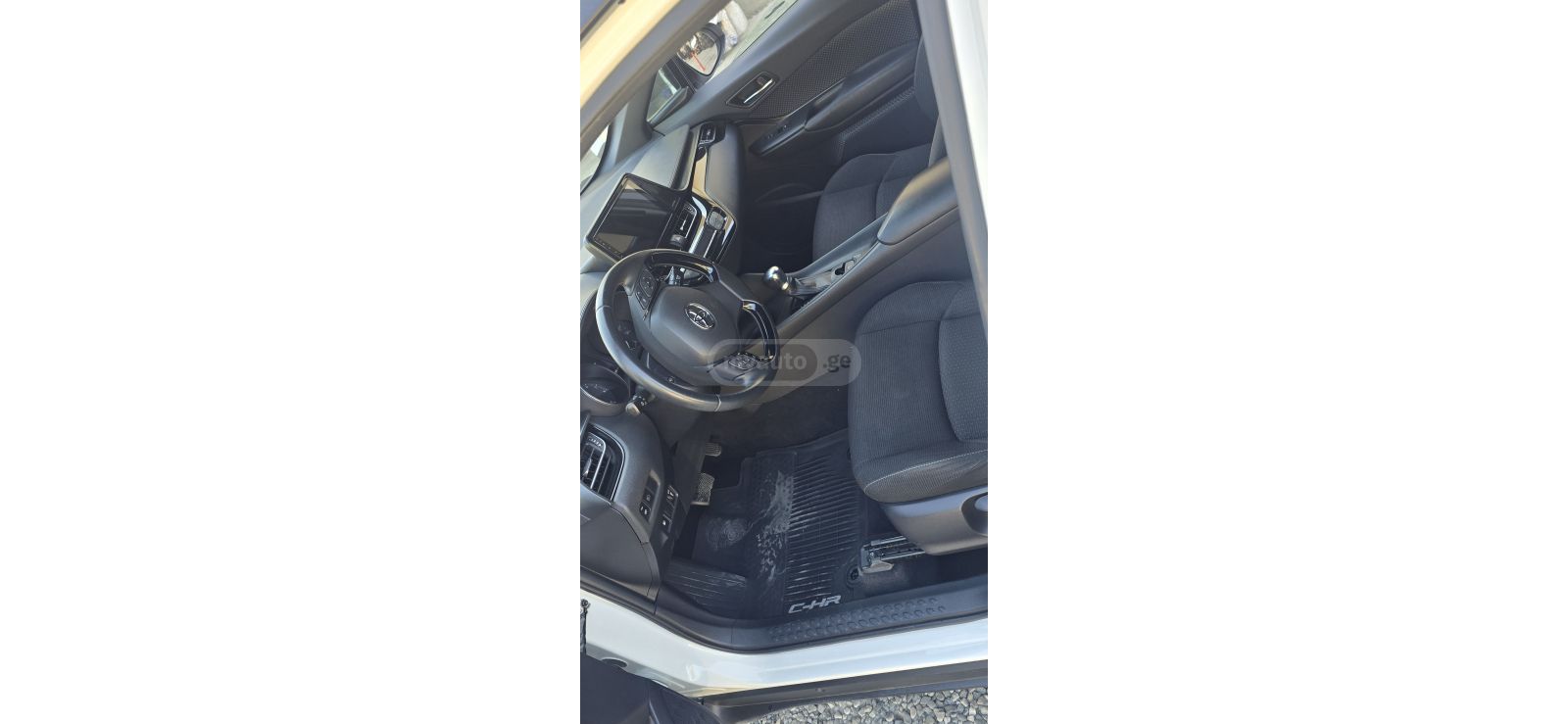 Toyota CHR - фото 8