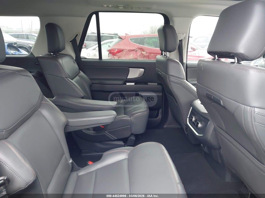 Ford Expedition 2025 — миниатюра 8